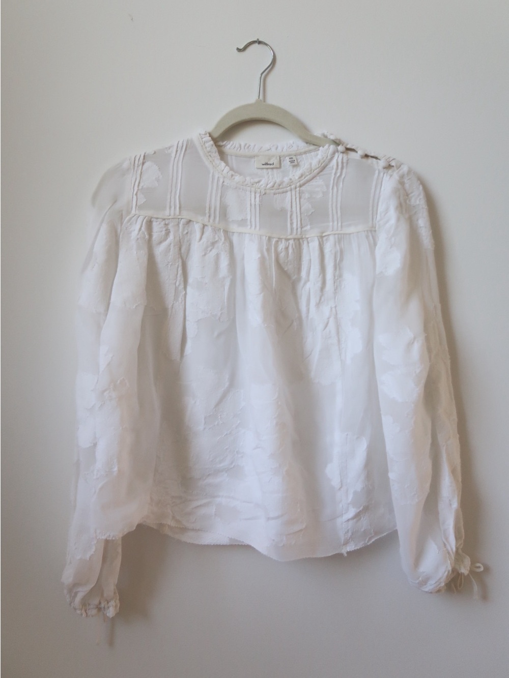 Wilfred Aritzia White Ruffle-Neck see-through summer Blouse size XXS